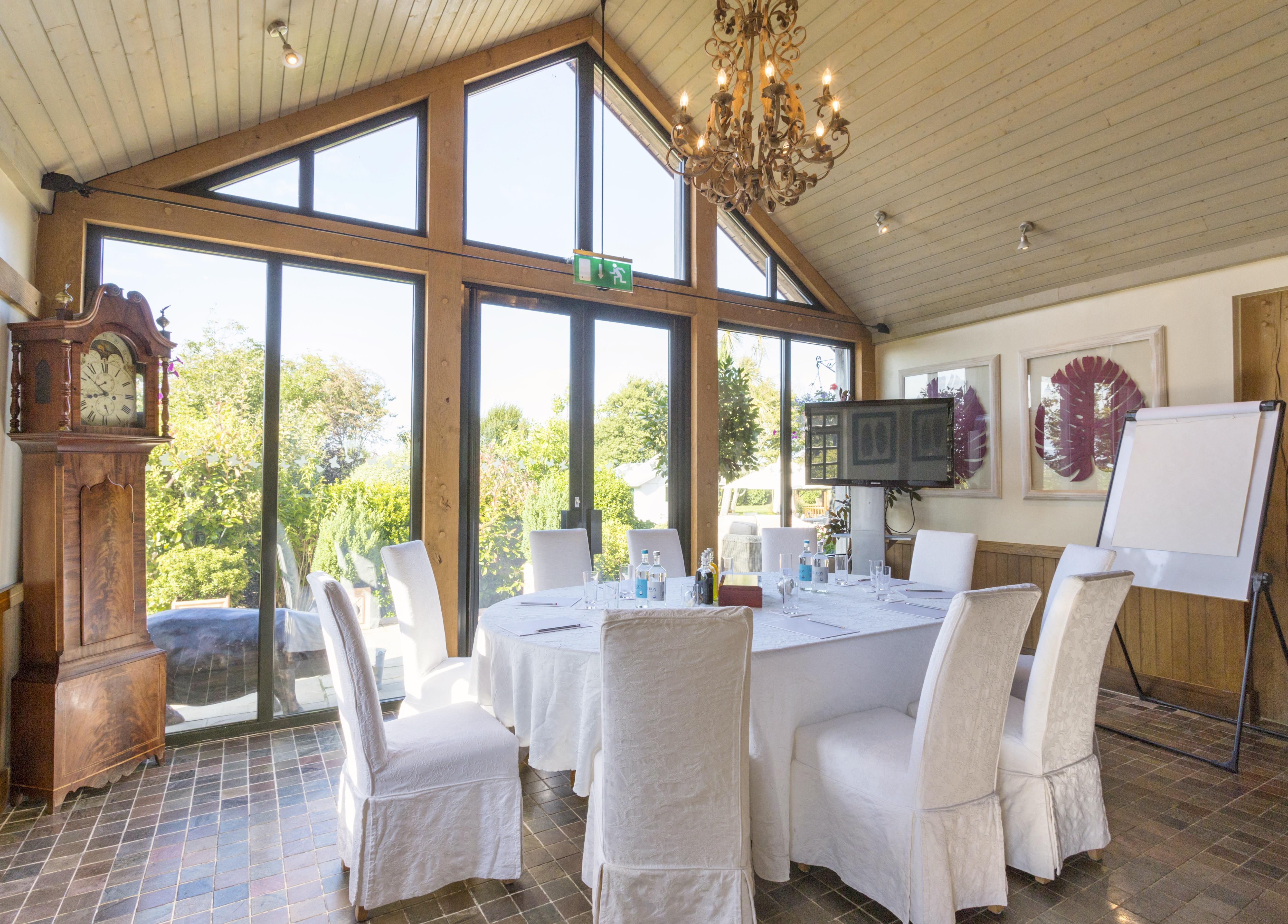 The Farmhouse Hotel And Restaurant Saint Saviour Ngoại thất bức ảnh